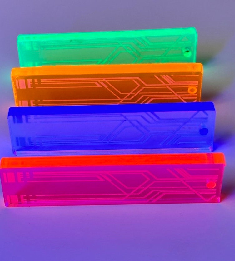 Cyberpunk Glow Pendant - UV Reactive Pendant | Black Light Keychain Accessory