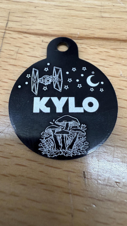 Personalized Pet Tag – Custom Aluminum Millennium Falcon Star Wars ID Tag